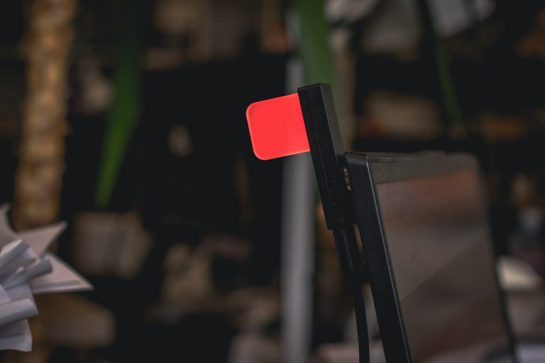 Luxafor Flag Availability signal busy light