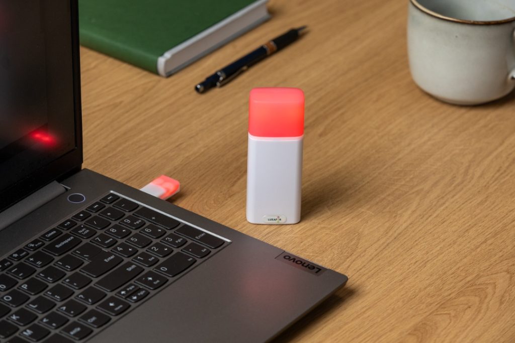 Luxafor bluetooth pro wireless status light glowing red